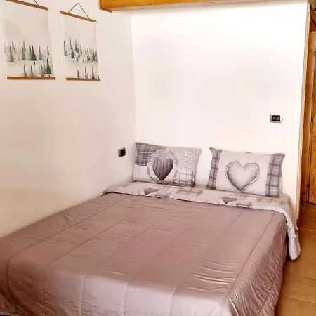 Adamello 11 *
